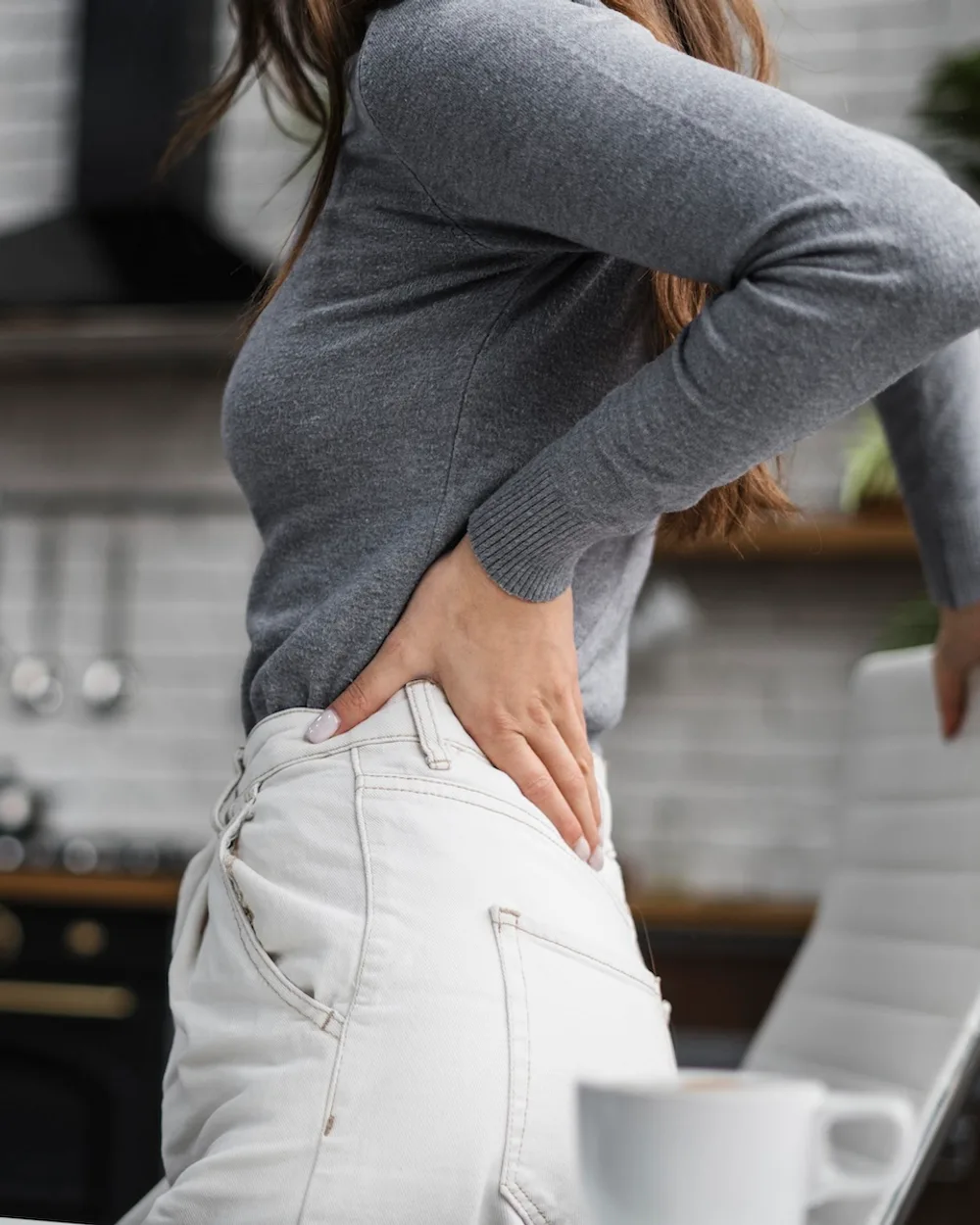 Chiropractic care and adjustment at Alma Sana Chiropractic Studio in Tucson, AZ