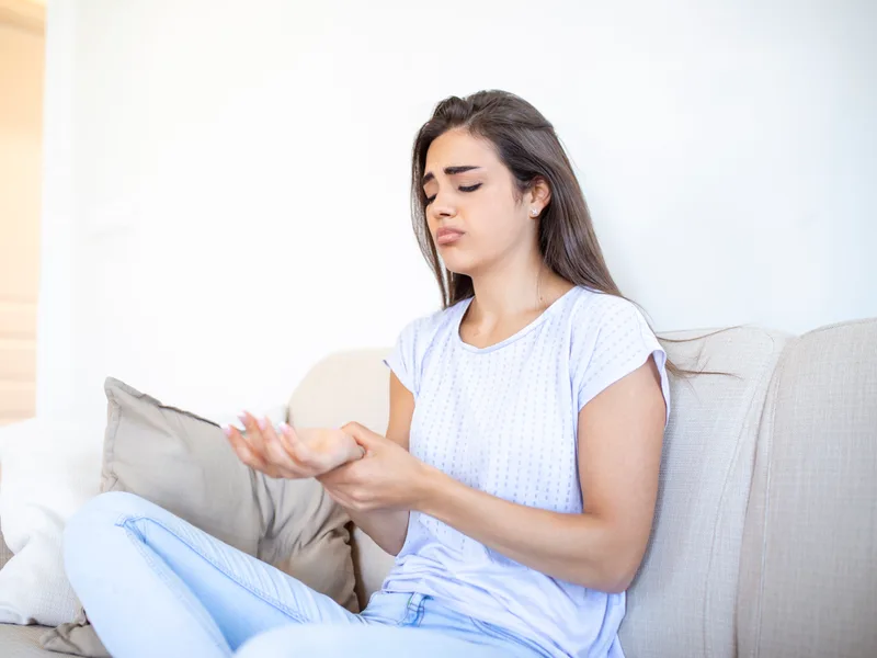 Alma Sana Chiropractic Studio treating carpal tunnel syndrome in Tucson