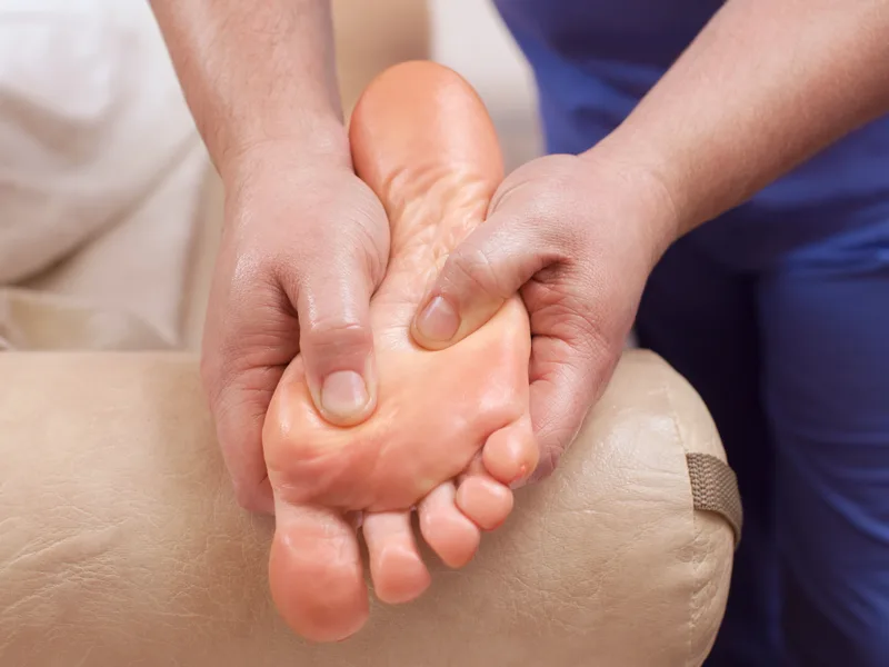 Chiropractic care for plantar fasciitis at Alma Sana Chiropractic Studio in Tucson