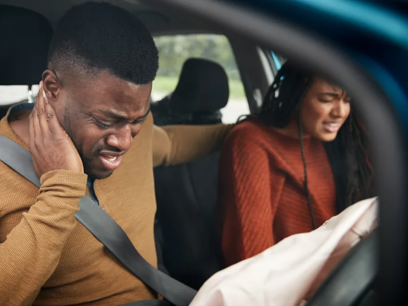 Chiropractic care for whiplash at Alma Sana Chiropractic Studio in Tucson